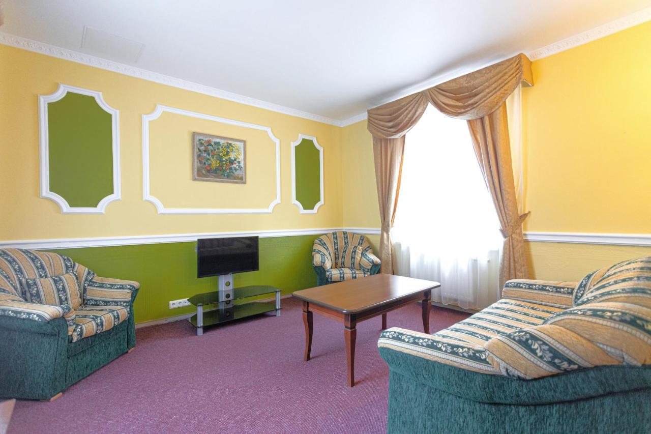 Good Stay Eiropa Hotel Economy Jūrkalne 外观 照片