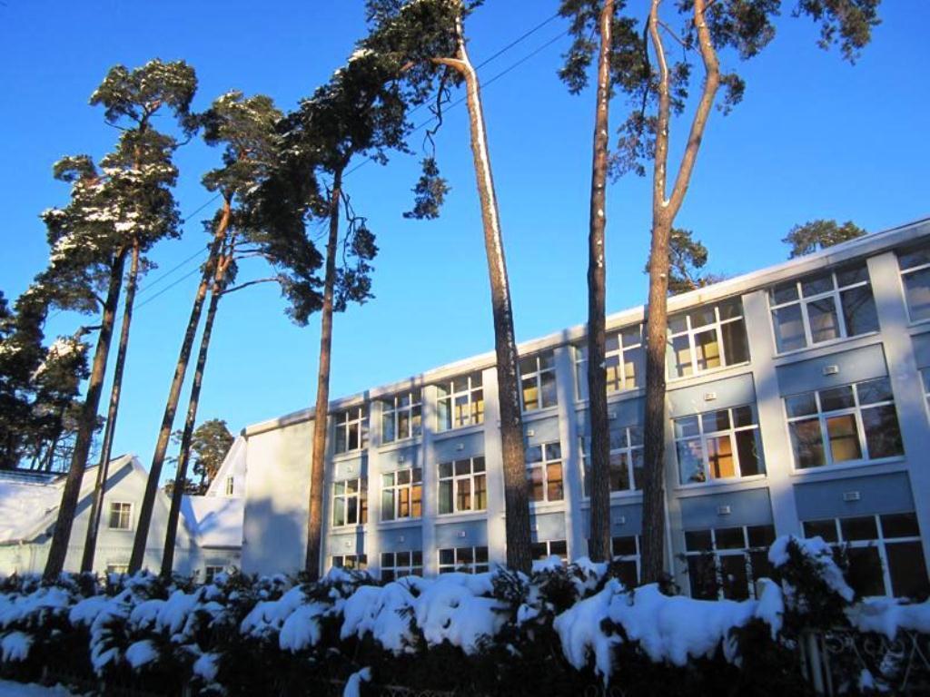 Good Stay Eiropa Hotel Economy Jūrkalne 外观 照片